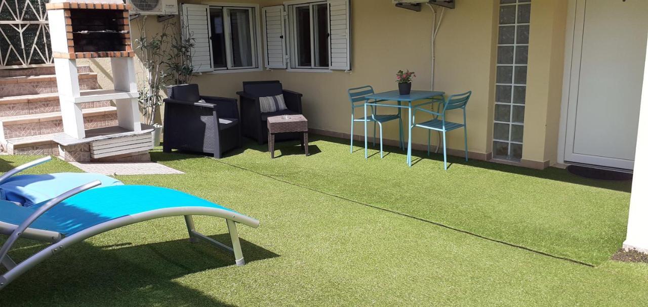 Lovely New House - Guests Apartments 오양 외부 사진