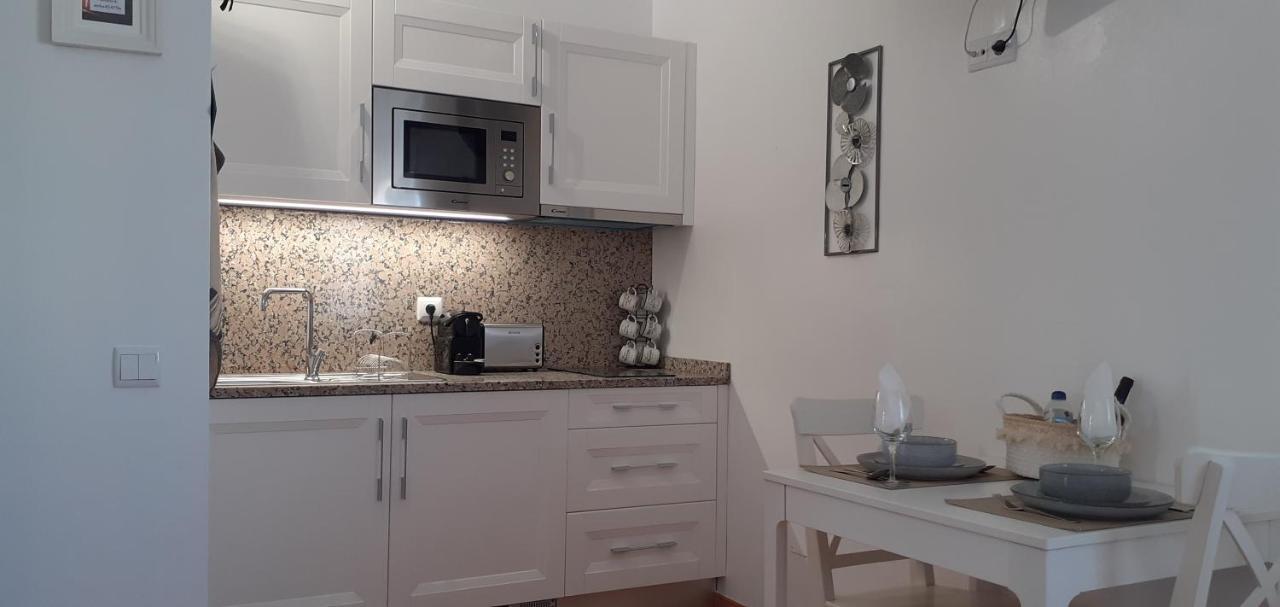 Lovely New House - Guests Apartments 오양 외부 사진