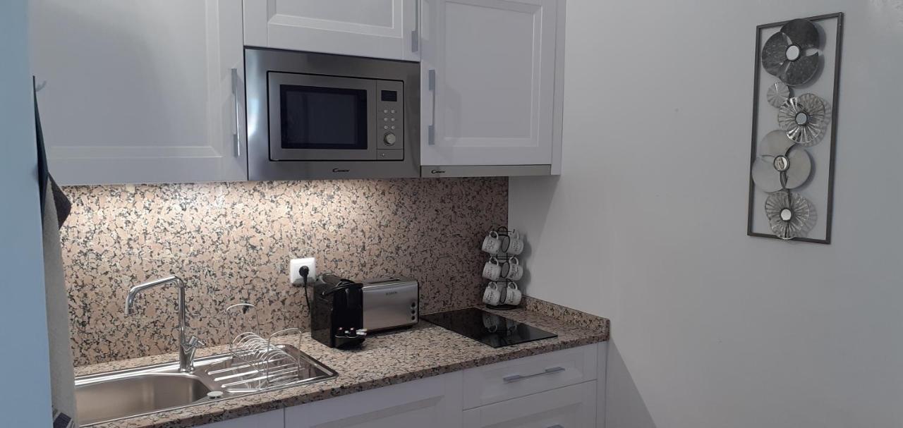 Lovely New House - Guests Apartments 오양 외부 사진