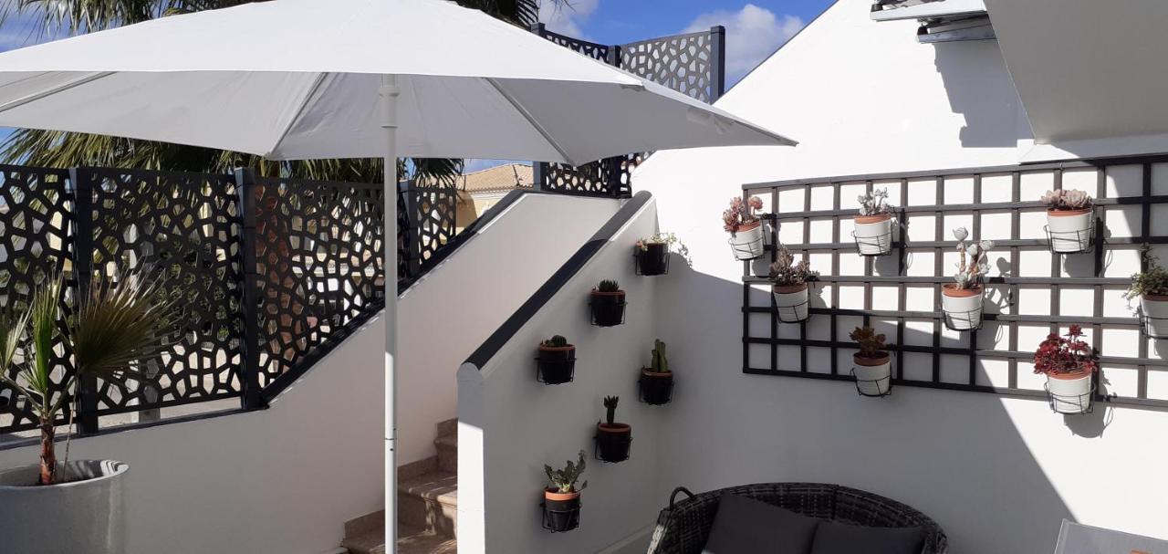 Lovely New House - Guests Apartments 오양 외부 사진
