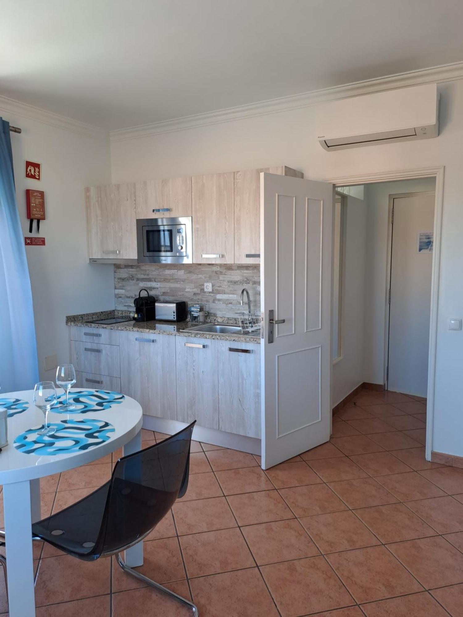 Lovely New House - Guests Apartments 오양 외부 사진