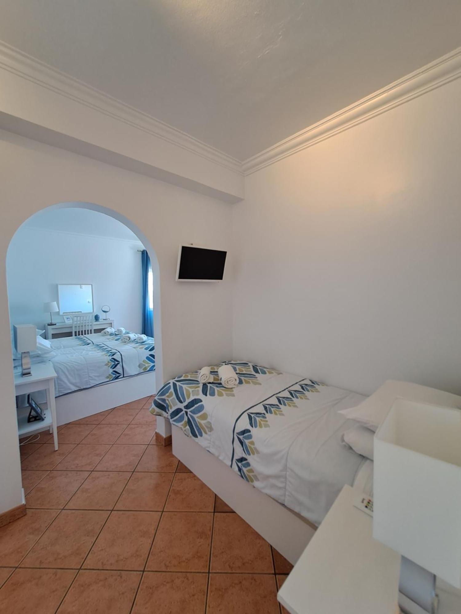 Lovely New House - Guests Apartments 오양 외부 사진