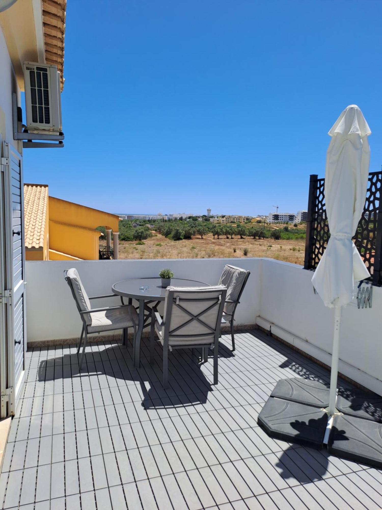 Lovely New House - Guests Apartments 오양 외부 사진