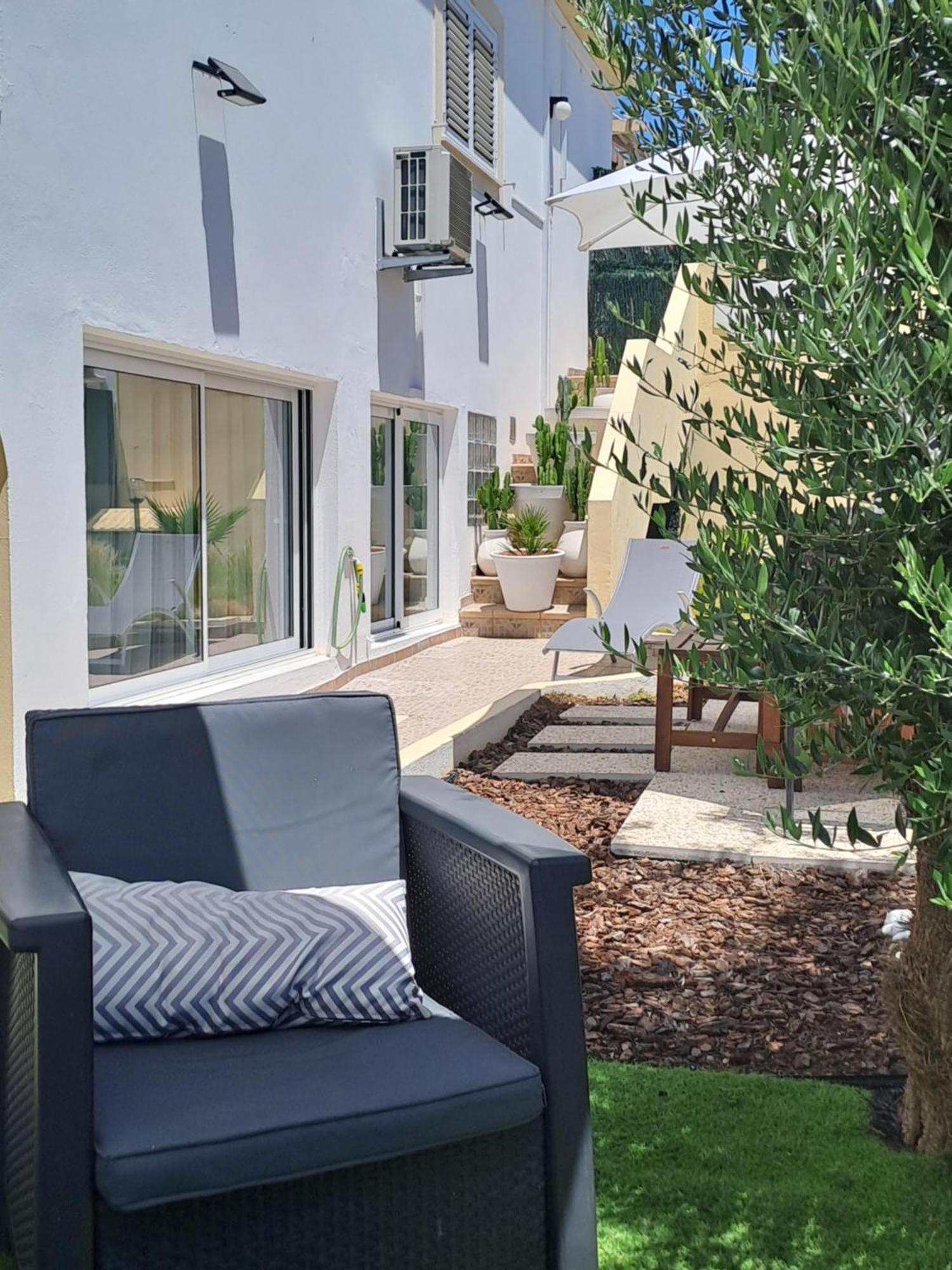 Lovely New House - Guests Apartments 오양 외부 사진