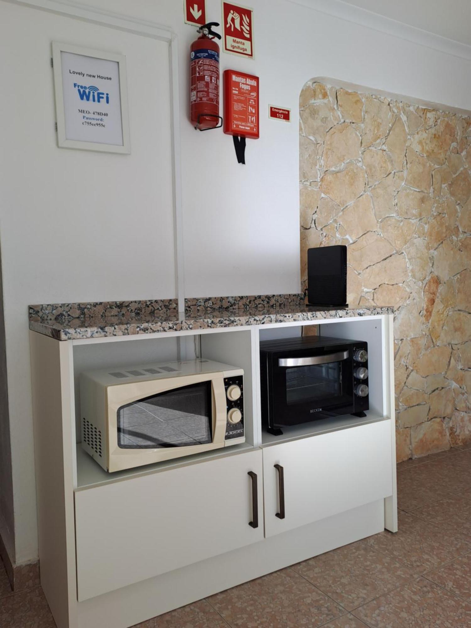 Lovely New House - Guests Apartments 오양 외부 사진