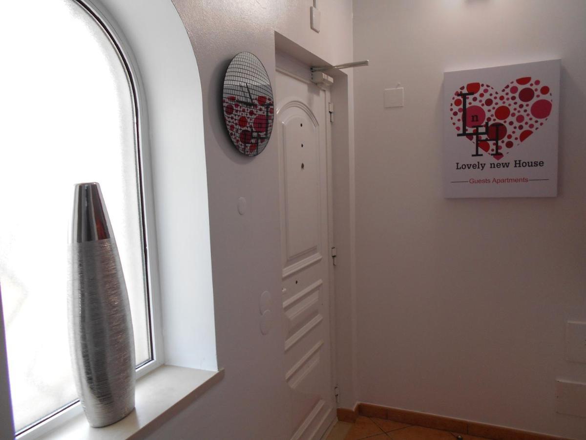 Lovely New House - Guests Apartments 오양 외부 사진